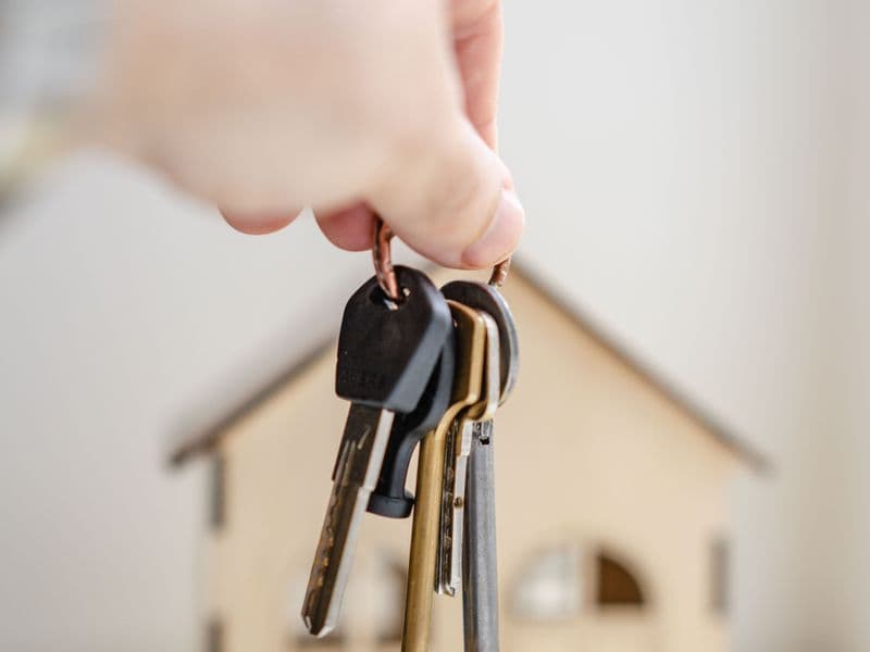 Property keys being handed over at settlement
